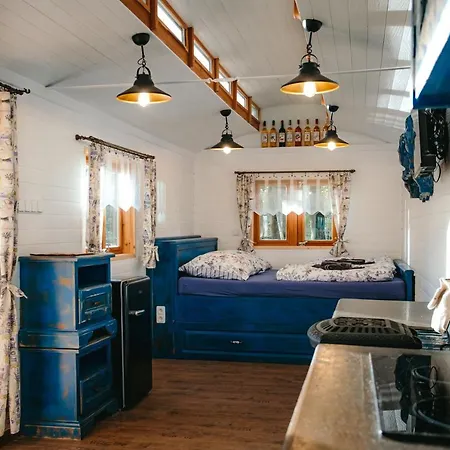 U Lesa Ranch Na Hranici Feriehus Baska